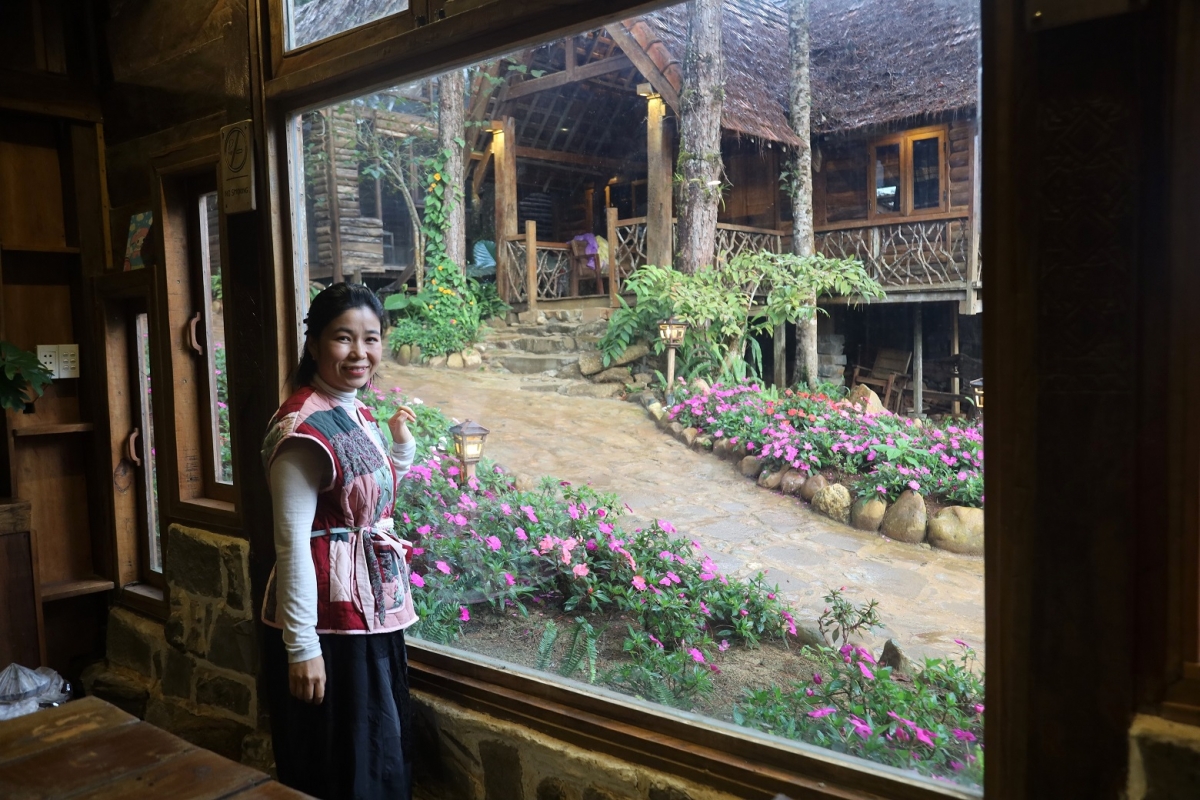 Broă lơh lòt nhơl tàm ală sàh đah măt tơngai mŭt càr Quảng Ngãi broă lơh kung gam là broă lơh dềt rah rài sơl