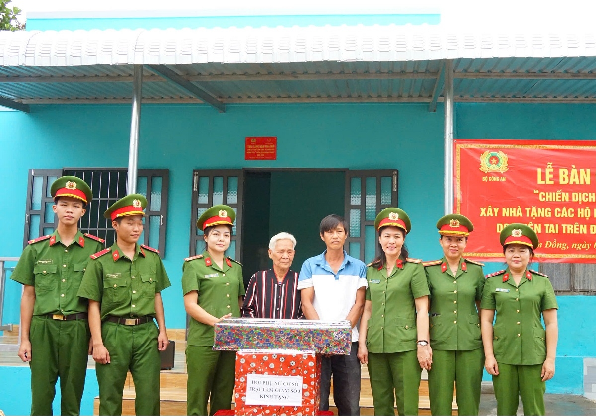 Hên tíu cheăng diâp tơ’nôm tơmeăm xúa tung rơpŏng hngêi