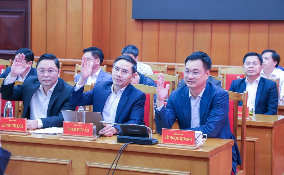 Biểu quyết thông qua việc giới thiệu đại biểu ứng cử đại biểu Quốc hội khóa XVI và đại biểu HĐND thành phố nhiệm kỳ 2026 - 2031.