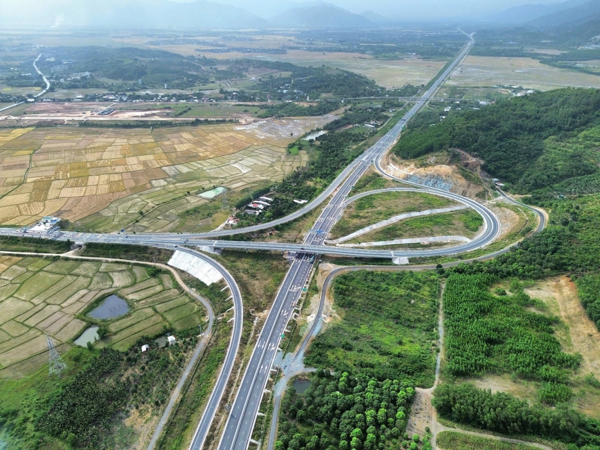 
Tơring tơter đak dơsĭ dêh char Khánh Hòa đei trong nơnăm rơvơn hơvơn rim tơdrong vă jang kmăi kmŏk pơm tơlĕch tơmam drăm