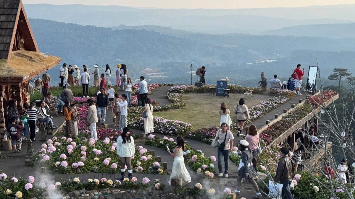 Ală tiah lòt nhơl niam brê bơnơm, anih check-in Dà Làc hòi jà gal cau năc tus di Satềp Tây 2026