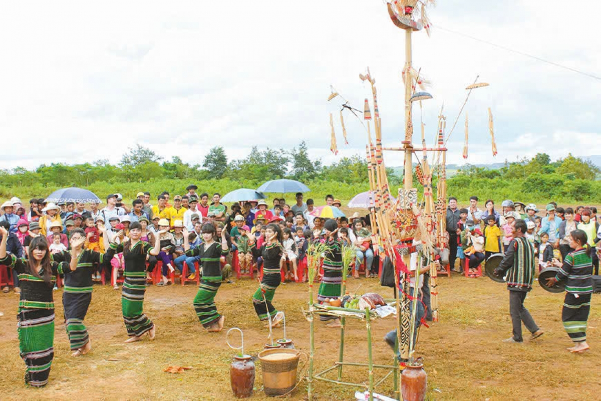 Hrơi ngă yang pơdai