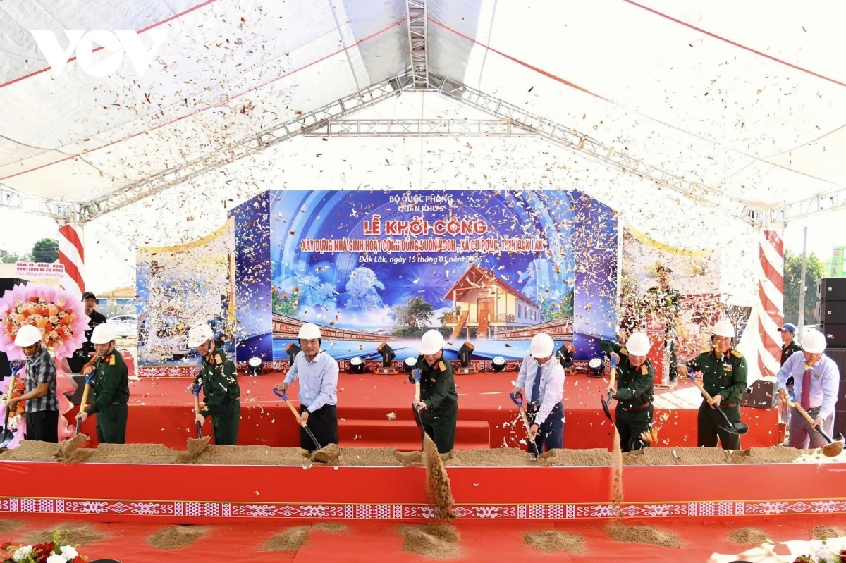 Mentri Quoc phong padang ngak Sang nyaom pataom Buôn Kđoh, tỉnh Đắk Lắk