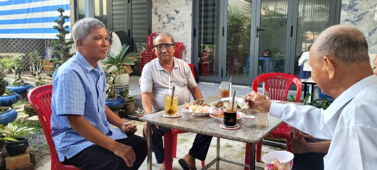 Người cao tuổi ở tỉnh Đồng Tháp rất quan tâm, kỳ vọng vào Đại hội toàn quốc lần thứ XIV của Đảng