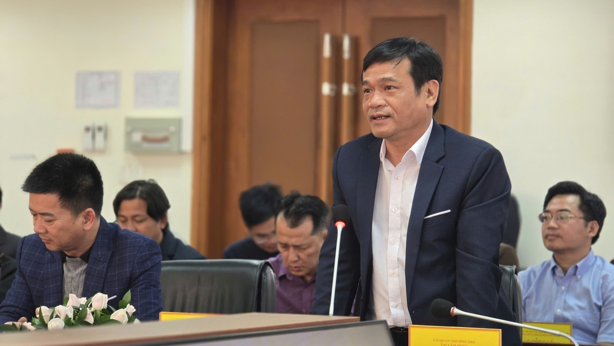 -Lê Hải Sơn, Khua knơ̆ng bruă sang mđung asăp blŭ Việt Nam ti alŭ wăl lăn dap kngư mâo klei blŭ ti anôk bi kƀĭn.