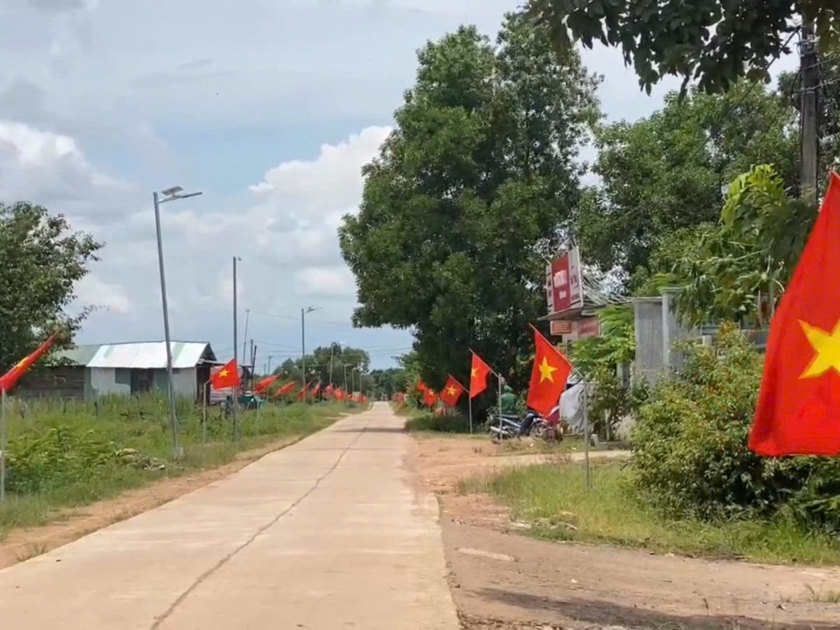 Mâu troăng prôk a cheăm tơkăng kong Ia Lốp, kong pơlê Dak Lak eăng hlá cơ khêi hơlŏng trĭng