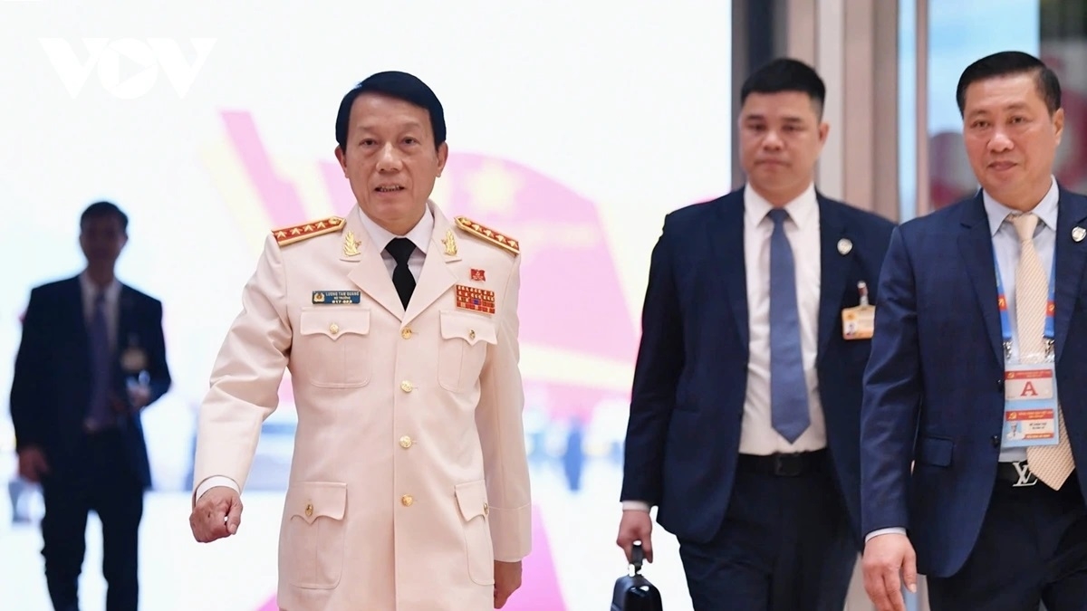 Đại tướng Lương Tam Quang, Bộ trưởng Bộ Công an tới dự Đại hội.