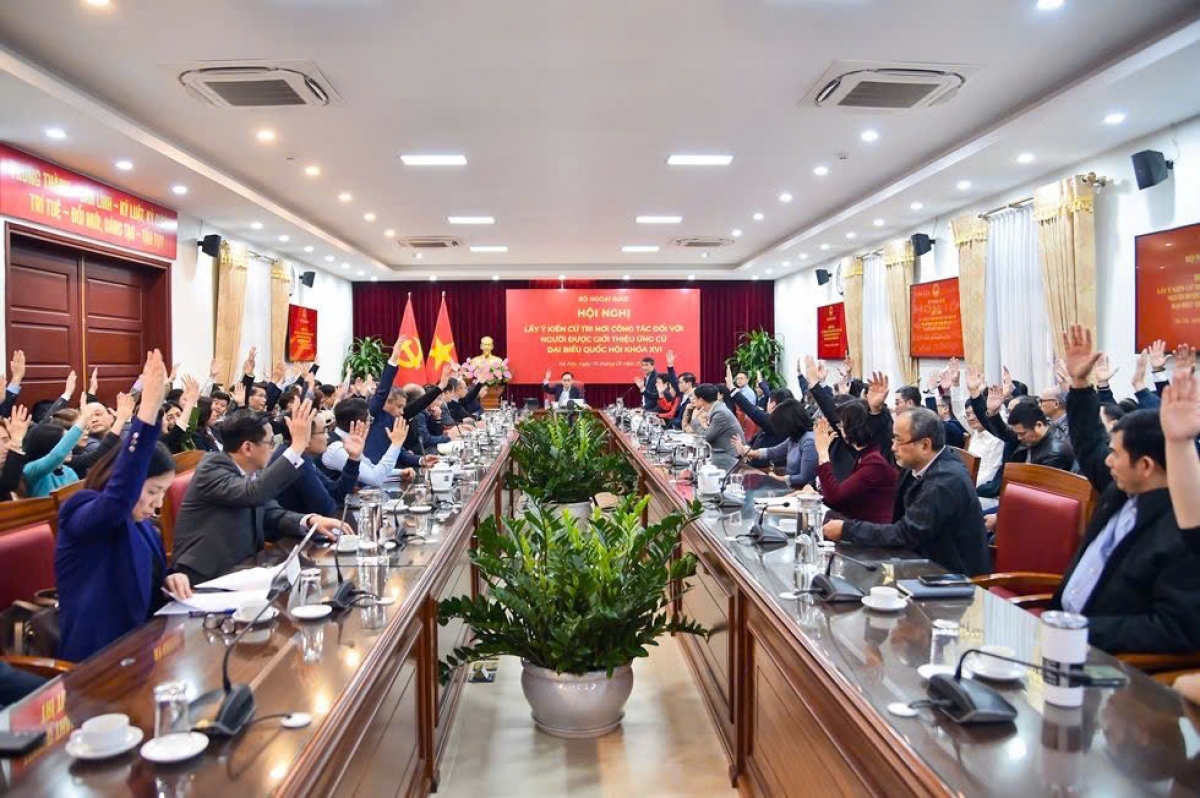 Mông jơnum abih bang