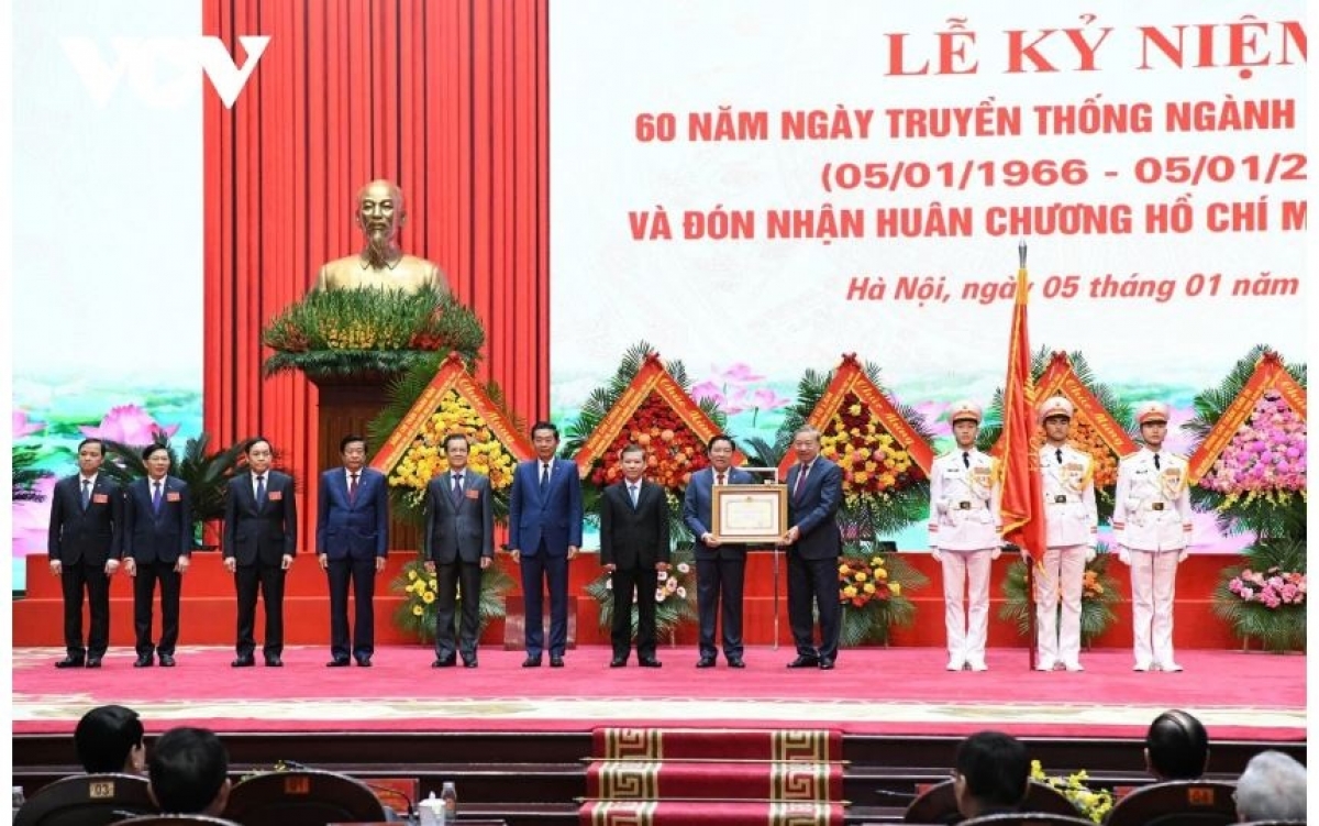 
Tổng Bí thư Tô Lâm pôk ăn Mê đai Hồ Chí Minh ăn Ban Nội chính Trung ương