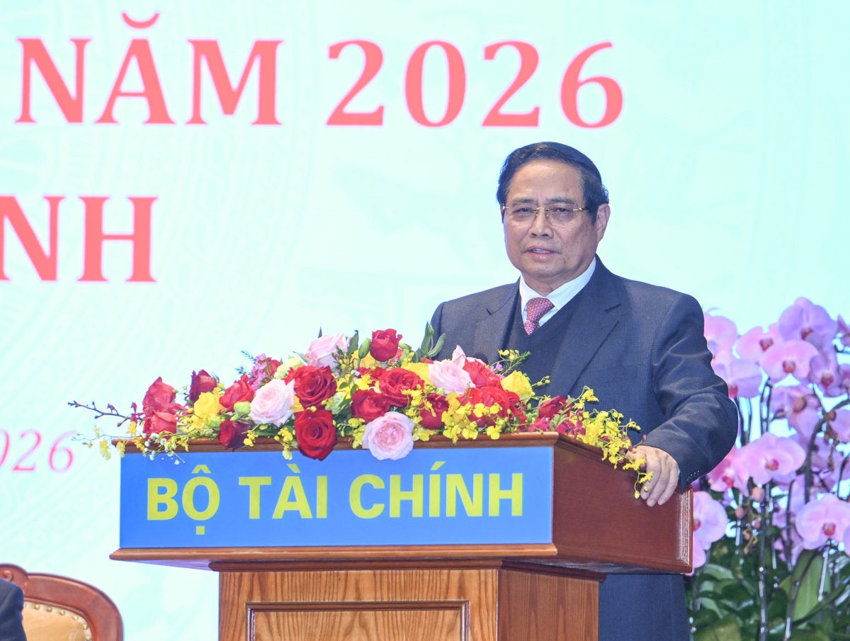 Thủ tướng ồng Phạm Minh Chính đơs tàm pơrjum