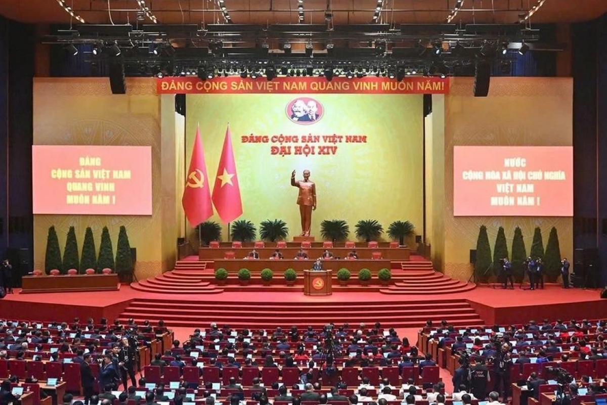 - Klei bi kƀĭn mprăp kơ Klei bi kƀĭn phung bi ala kluôm ala tal XIV mơ̆ng Đảng