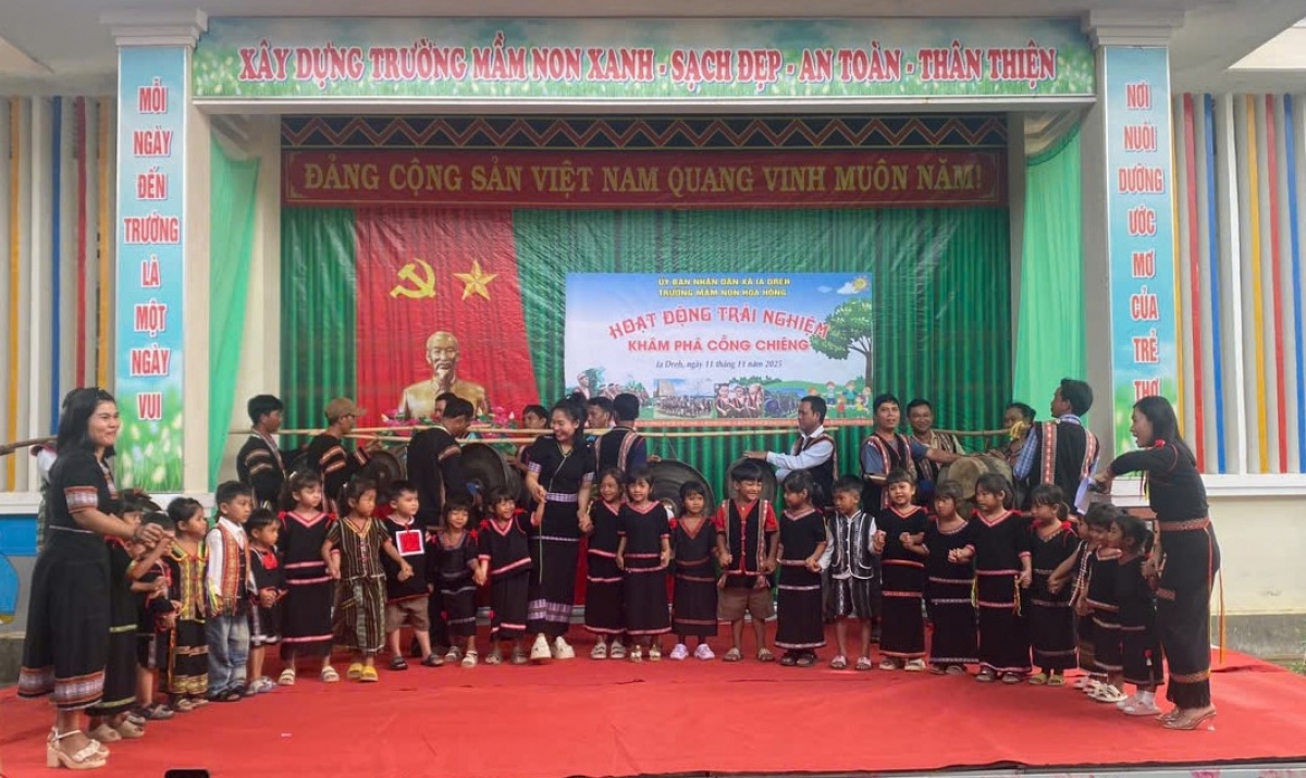 Kon se Jrai tâm ndơ nsoh cheh tanh ta Nhih nti Mầm non Hoa Hồng