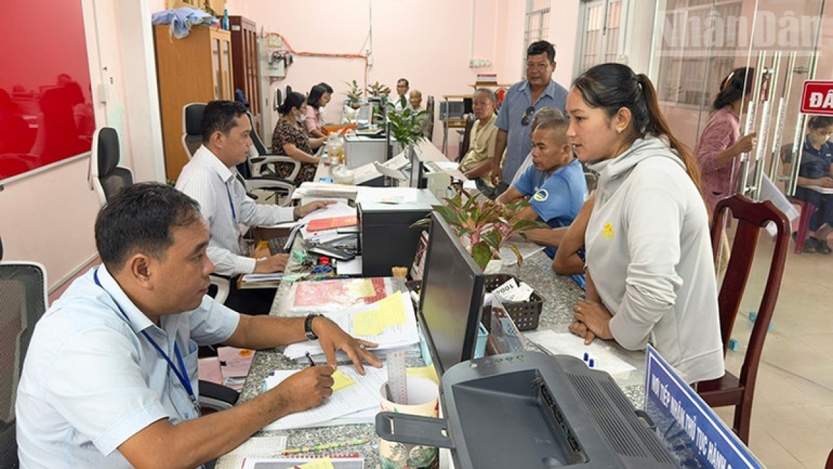 Urang jakar di Pasak duh bruk karja xa Hàm Giang daong rahra ngak harak gar