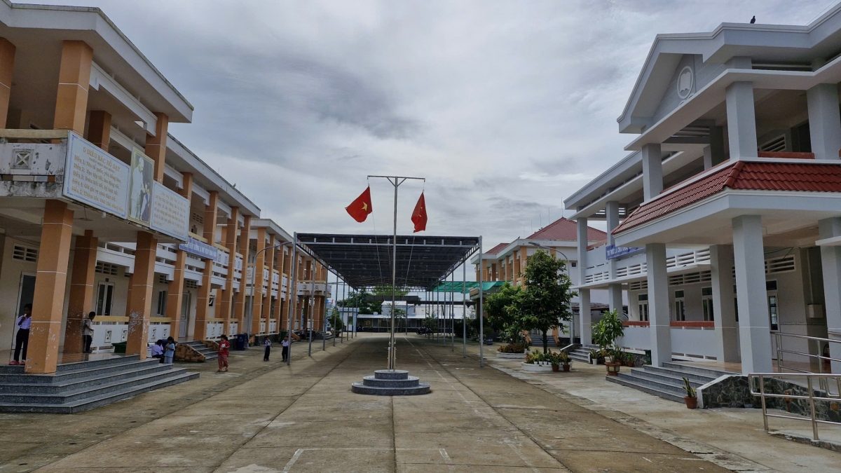 Ngôi trường khang trang tại vùng đồng bào dân tộc Khmer thành phố Cần Thơ