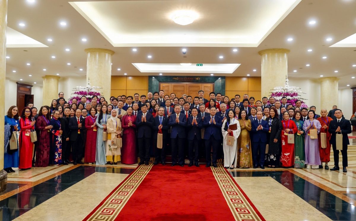 
Tổng Bí thư Tô Lâm tơƀâp kon pơlei oei xa tơ̆ teh đak đe truh akŏm lơ̆m “Pơyan Puih mak Pơlei pơla 2026”