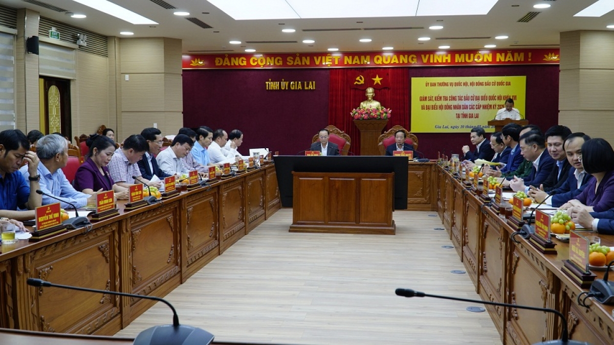 Pôa Trịnh Văn Quyết séa ngăn tơdroăng cheăng hbrâ tâ phĭu a kong pơlê Gia Lai