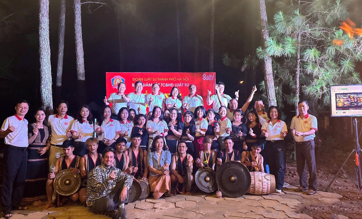 Tơmối xup um tơbâ ƀă khu tôu chêng koăng-kơhnhon xuăng pơlê Kon Pring (um xua nâ Y Vut pơtroh)