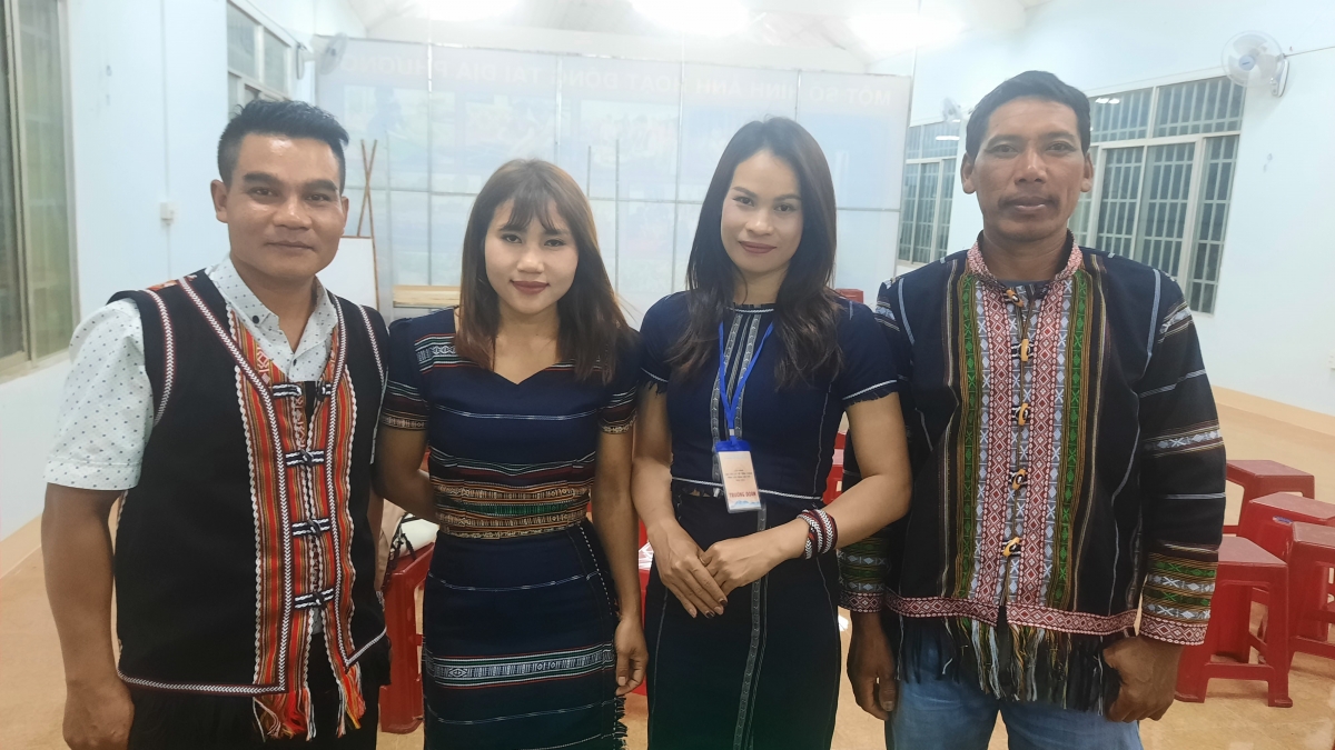 Mpồl cau chài cing mồng K’Ho tàm pơrlòng cing mồng dơ̆ 1 càr Lâm Đồng nam 2025