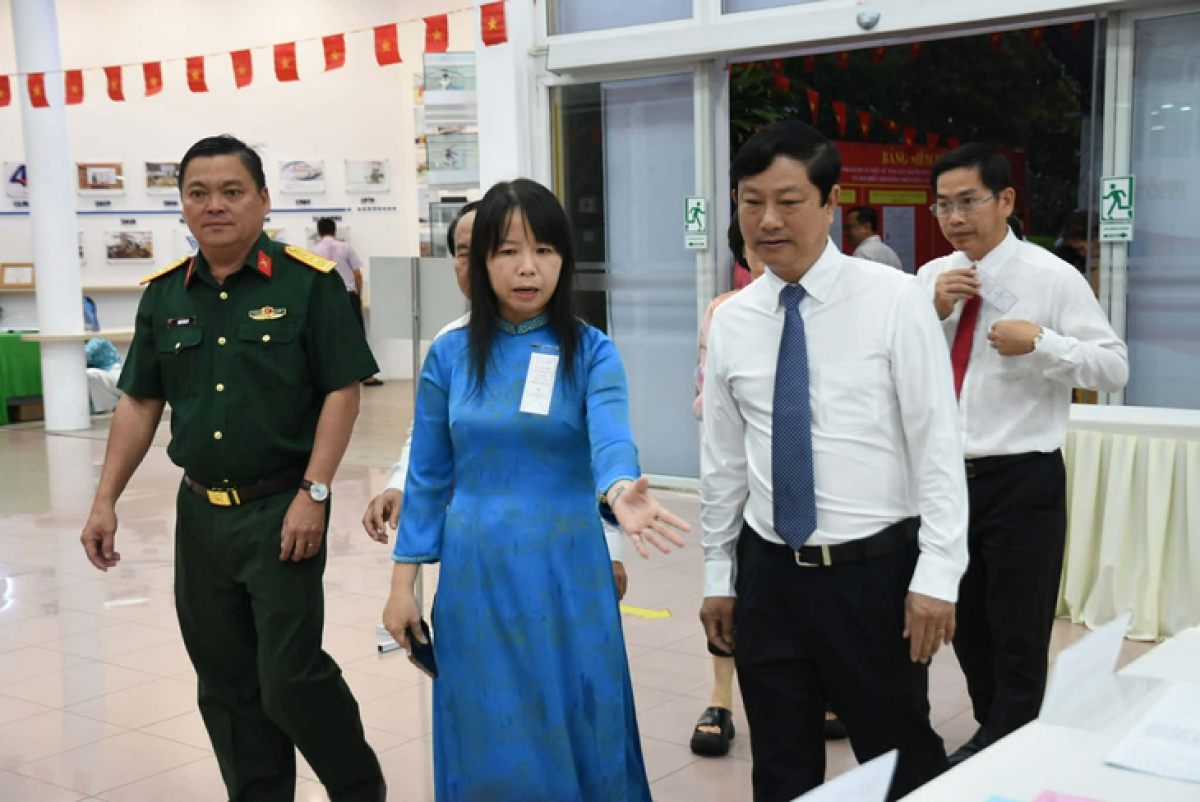 Nyaom biai dalam negar khan ka bruk palih ruah.