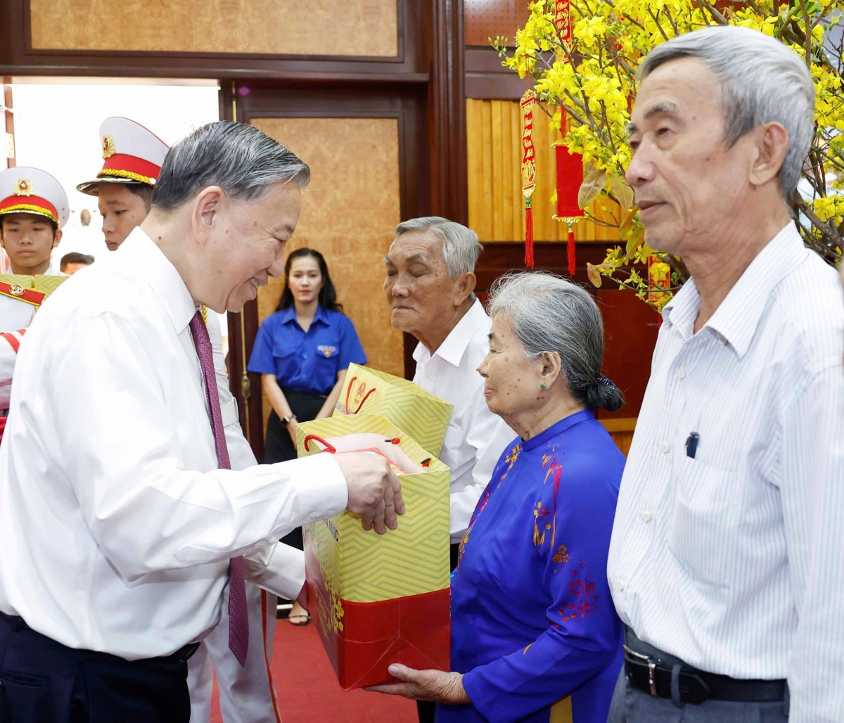 -Khua gĭt gai Đảng Tô Lâm mđup brei mnơ̆ng kơ gŏ sangh knŭk kna dlăng ba ti  Tây Ninh