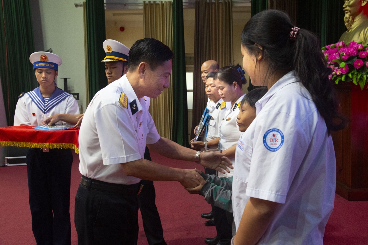 
Cau ling Ling dà lềng jàu pà phan ai ală sau mờ ală hìu bơnhă cíñ sác in