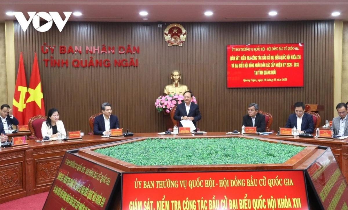 Quang cảnh buổi làm việc.