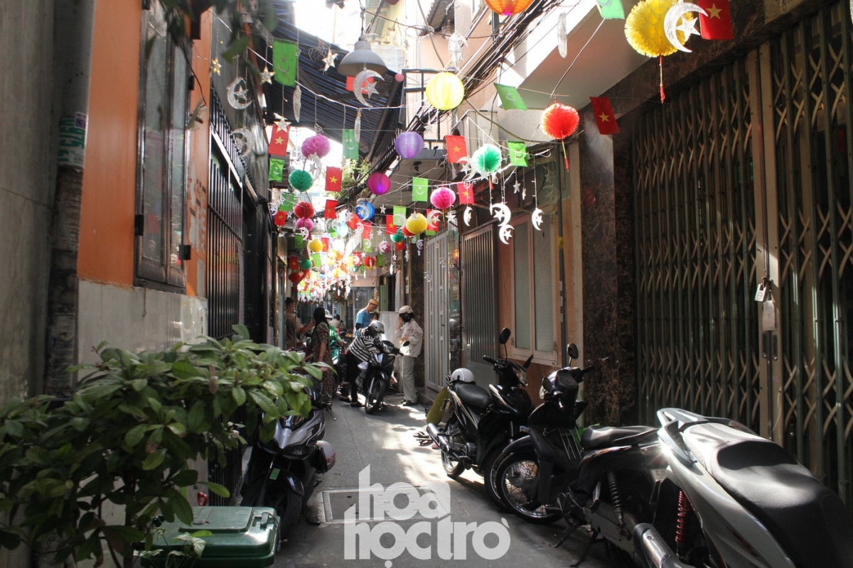 Labik rolong sit hu ngak gheih bak sambo bar saong dom kaya ngak gheih gah agama Islam