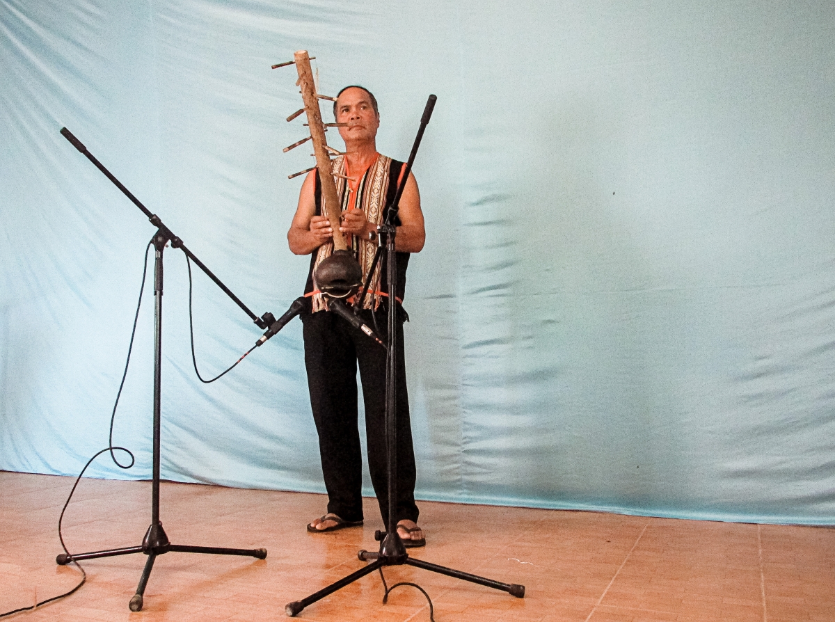 Bu ranh ƀon-Nghệ nhân A Khao gŏ đơn ting ning
 