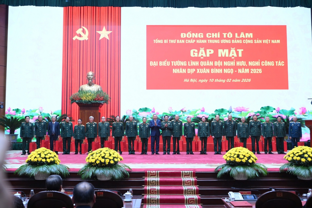 Tổng Bí thư Tô Lâm mâp măt đại biểu Kruanh Tahen rlu ranh
 