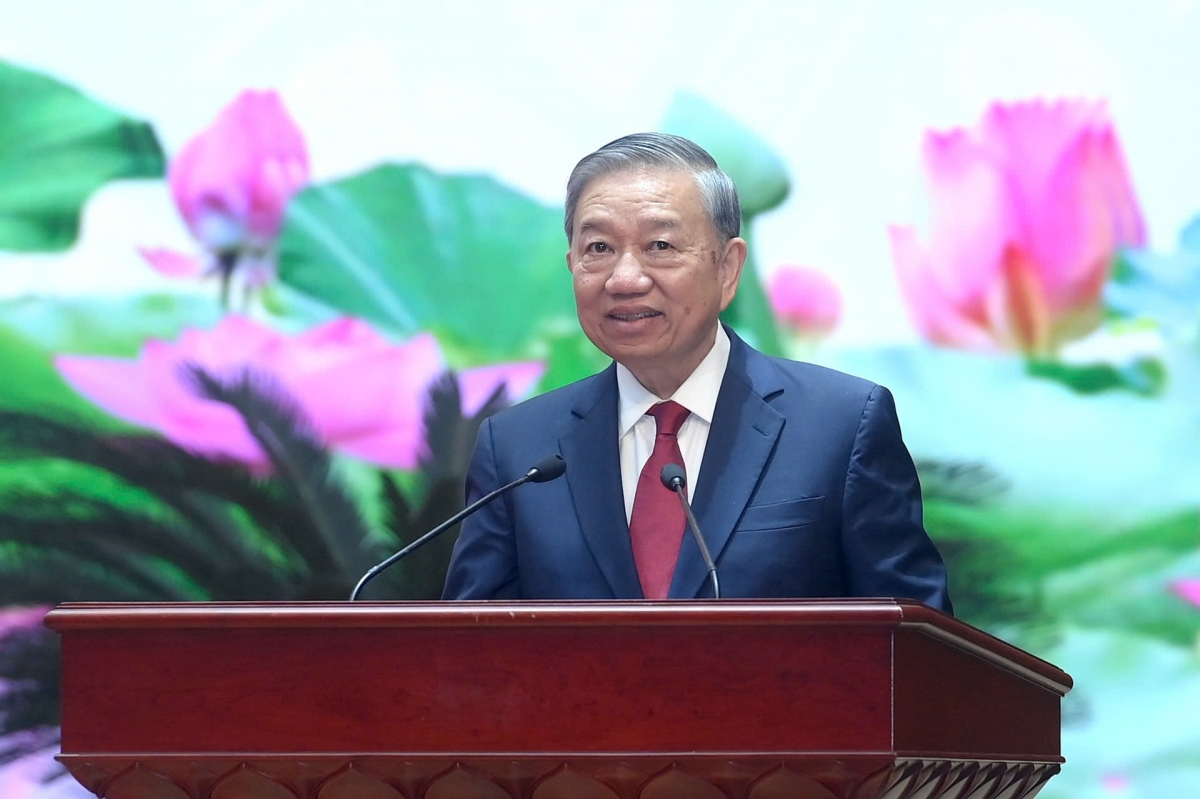 Tổng Bí thư Tô Lâm mâp măt đại biểu Kruanh Tahen rlu ranh
 