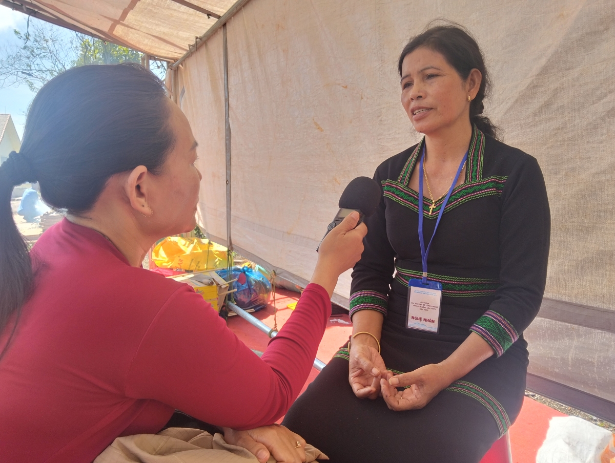 H’ Yon, Khua bruă Đảng ƀuôn Pinao hlăm kdrăp djuê ana