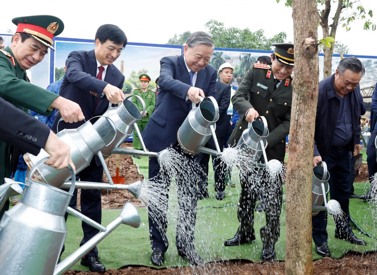 Tết pla kyâo hơdor na nao kơ Wa Hồ khăp hăng ƀu-eng