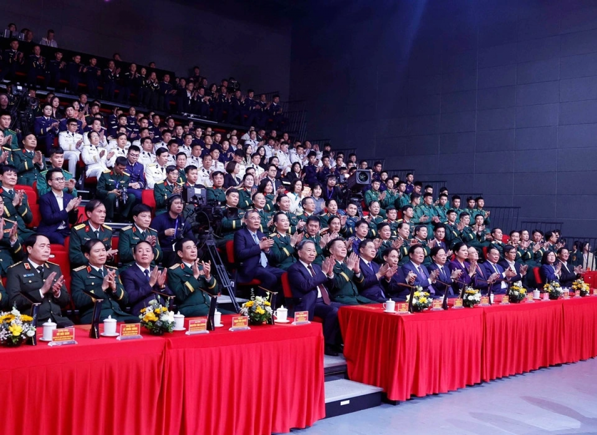 Tổng Bí thư Tô Lâm nkhôm giải A an 5 nău nchih dŭt uĕh blău rơh tâm rlong 