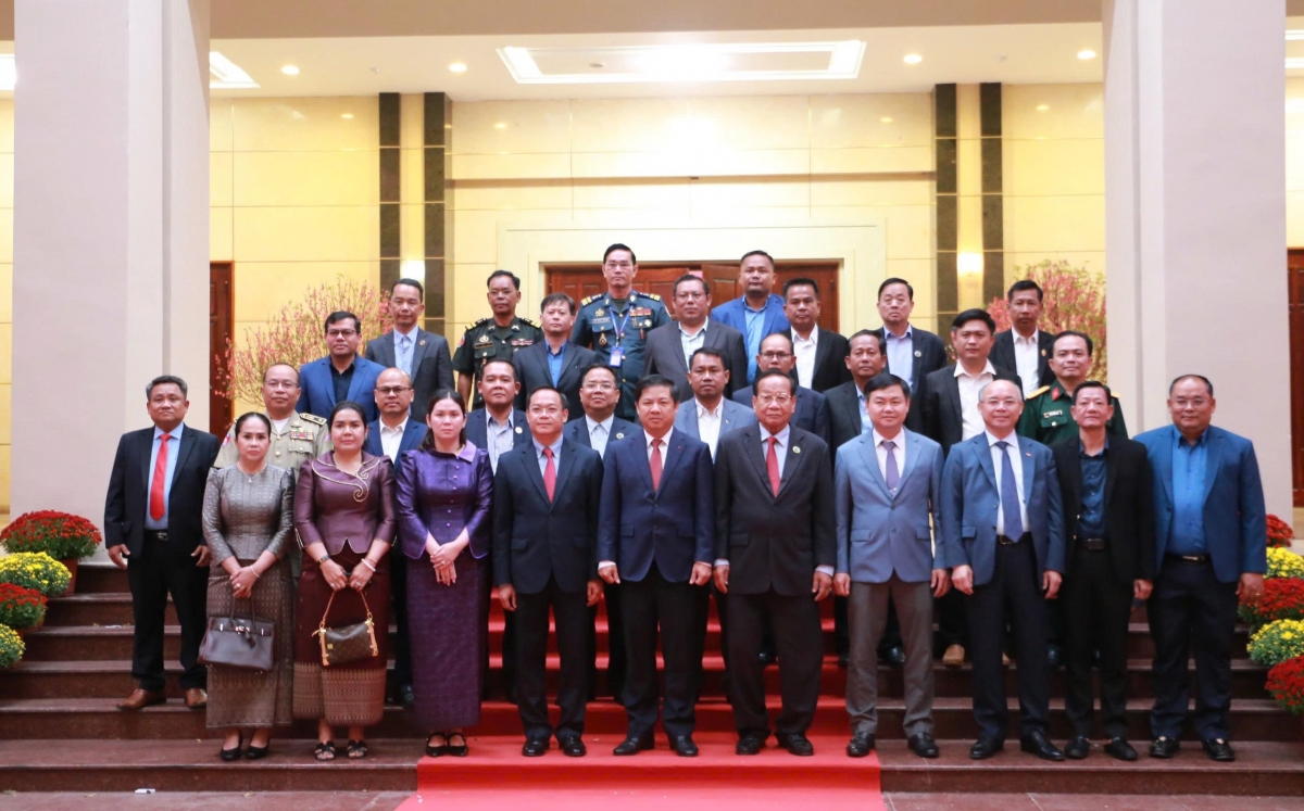 Mpồl lơh broă càr Mondulkiri, lơgar Campuchia nting bơr satềp càr Dăk Lăk