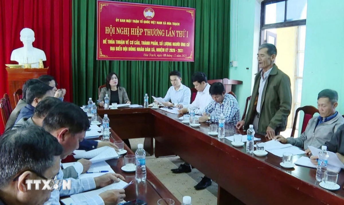 Hội nghị Hiệp thương lần thứ nhất tại xã ven biển Hòa Trạch (Quảng Trị) diễn ra nghiêm túc, đúng quy định. (Ảnh: TTXVN phát)