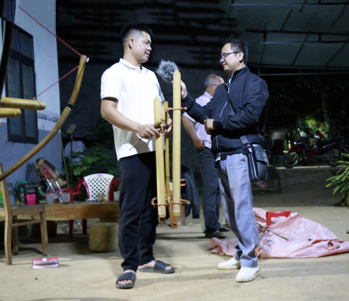 -Ngoh A Thập – Kăn pơkuâ hnê ngăn Chi ƀô̆ thôn Dak Hyă 1