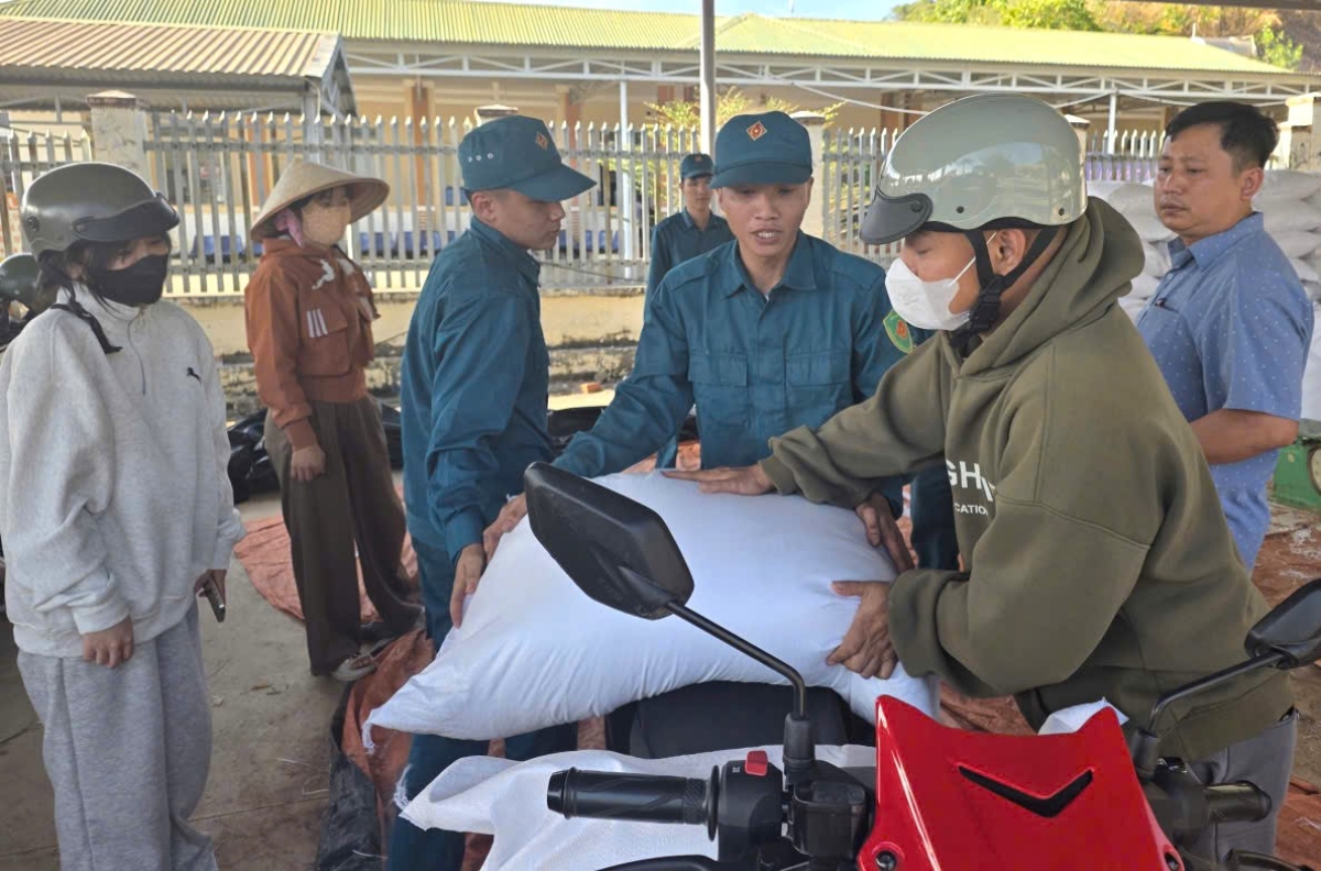 Phan sa phan ngui dong kờl nàng jơh ală hìu nhă ndrờm geh Satềp