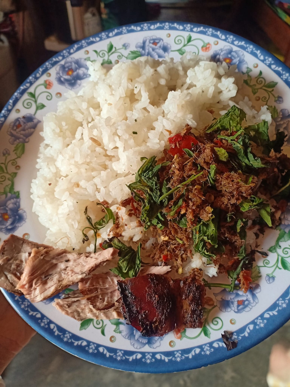 Añăm tang liang luk hrŏm asơi pơ-iă