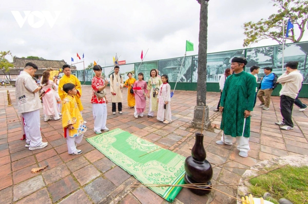 Trò chơi ném đầu hồ