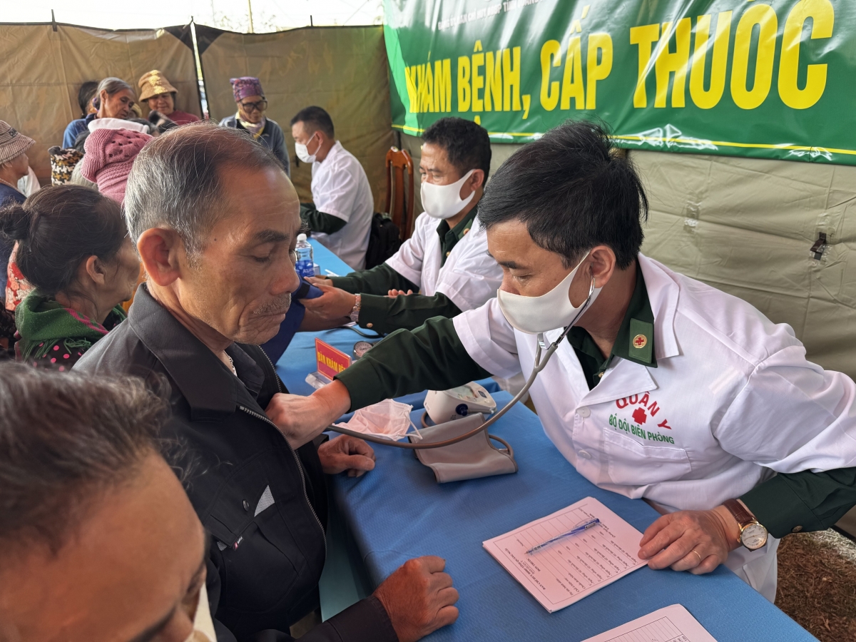 - Ksiêm dlăng klei ruă ti să Sa Loong