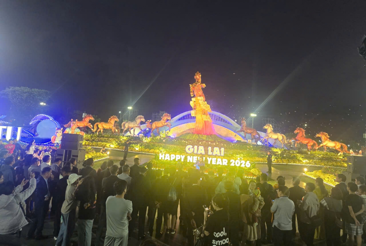 Hên kuăn pơlê lăm ngăn kế ki tĭng Rơnó Hơngui Bính Ngọ a Plông kân Nguyễn Tất Thành, bêng Quy Nhơn