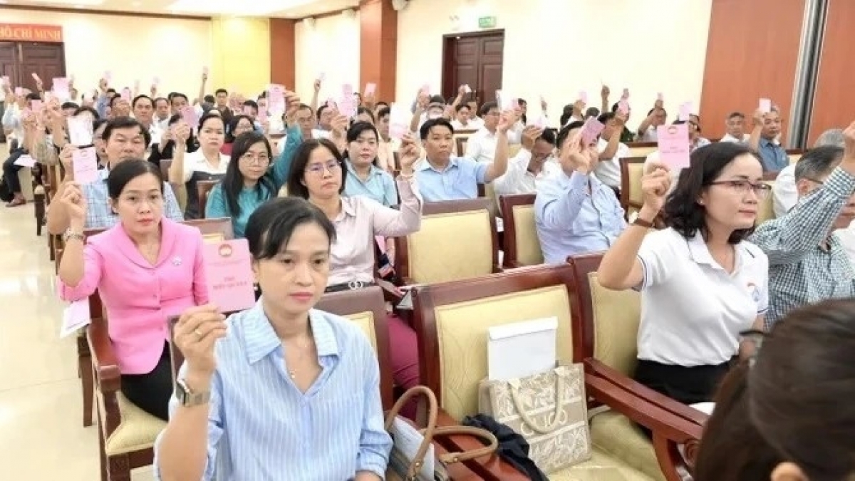 Urang njauk hatai palih ruah urang ka Quoc hoi saong HĐND TPHCM