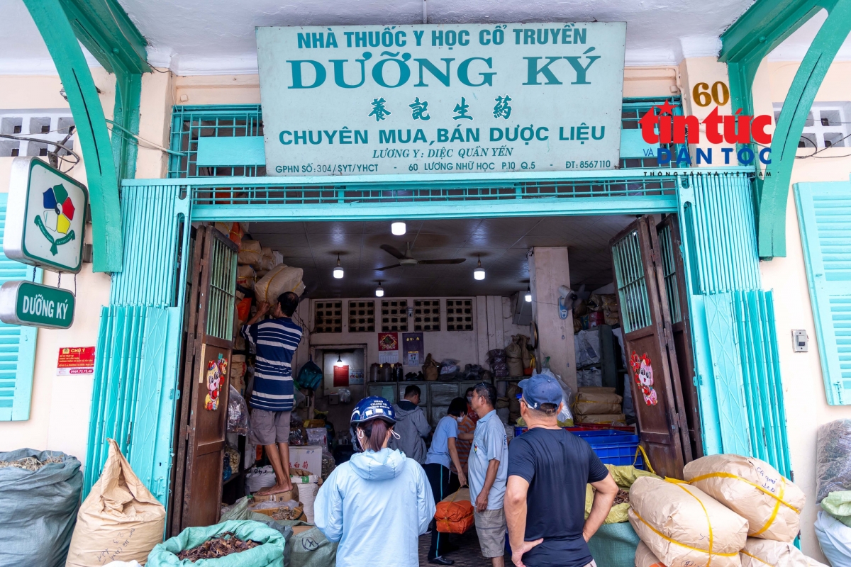 Pablei jru cavao bhap bini lac bruk ngak meng kal hu angan di urang bangsa Lo di Ban raya Ho Chi Minh