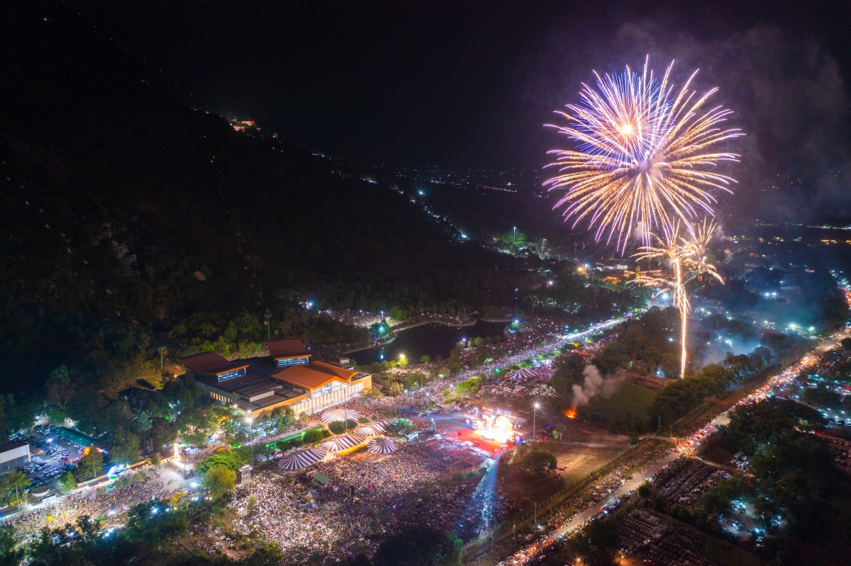 Raya Bal Pataih Ceik Amuk di Tay Ninh