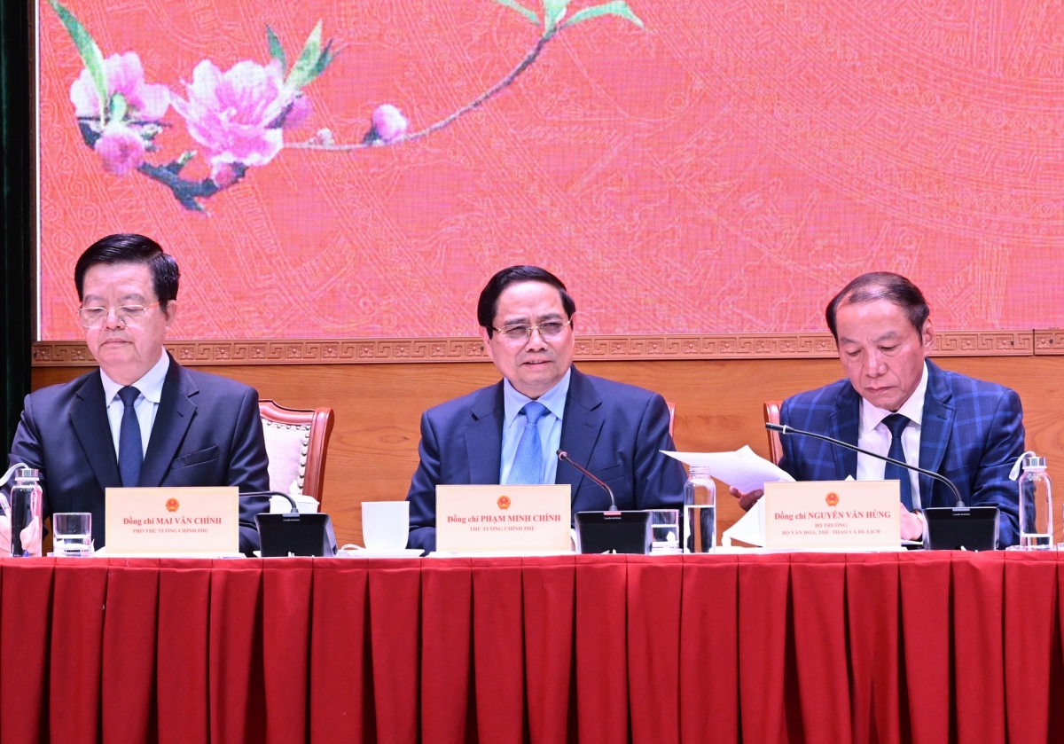 Khua dêh čar ơi Phạm Minh Chính ƀơi mông dŏ mă bruă