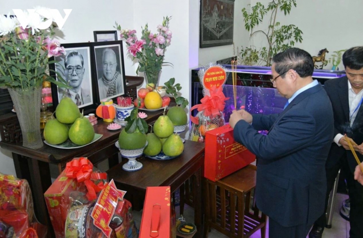 Thủ tướng ồng Phạm Minh Chính chu ñàng kah kơlôi ƀồc Tổng Ƀí thư lài do Nguyễn Văn Linh