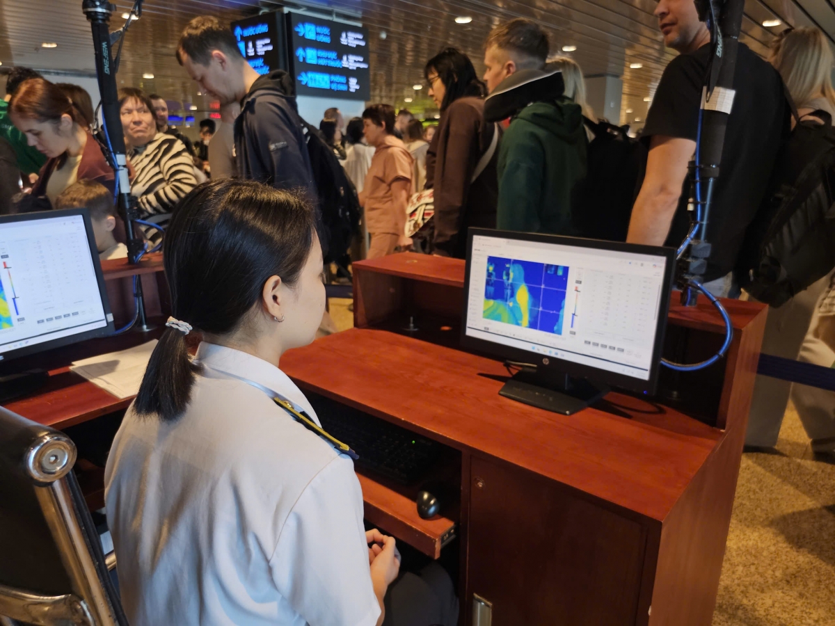 
Dăr lăng hơkâu yuh ăn tơmoi mơ̆t tơ̆ ‘Măng jang sơlam Cham gre păr apŭng plĕnh Cam Ranh, dêh char Khánh Hòa