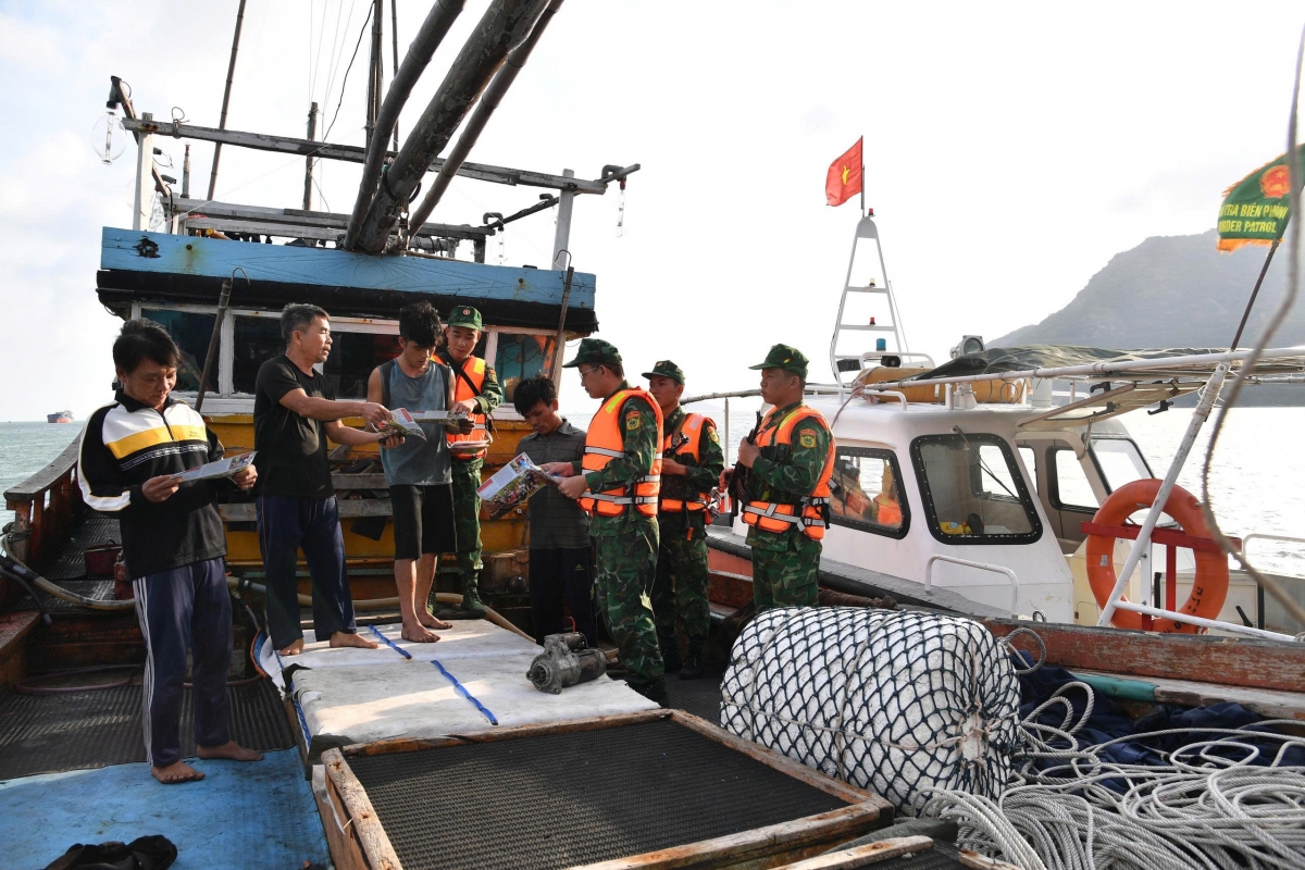 
Ƀô đô̆i vei lăng tơring sơlam dêh char Đắk Lắk tơgŭm ăn kon pơlei jang ka pơm tôm hla ar adrol vă lĕch jang xa tơ̆ đak dơsĭ