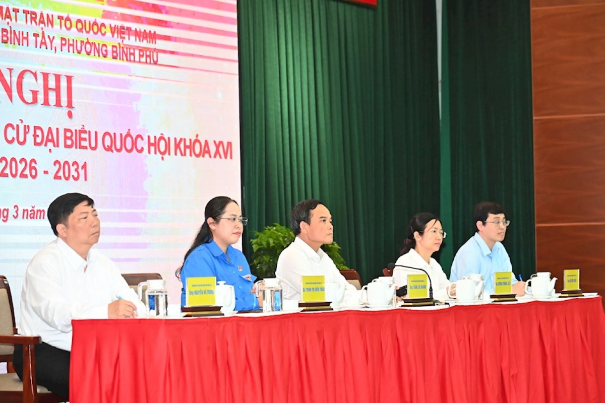  Bí thư Thành ủy TPHCM Trần Lưu Quang gam haong dom urang jakar taom mbaok cu tri 