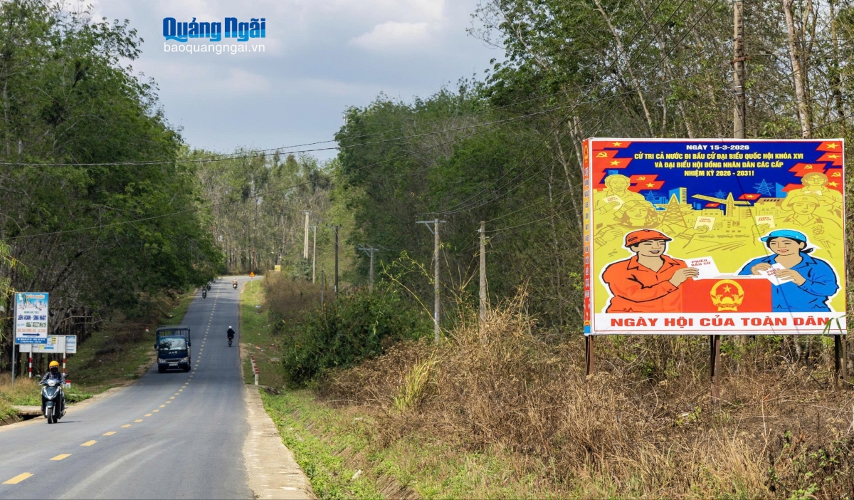 Công tác tuyên truyền bằng pa no, băng rôn được xã Bờ Y thực hiện đầy đủ.